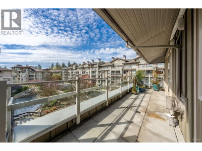 530 RAVEN WOODS Drive | North Vancouver British Columbia | Slide Image Eighteen