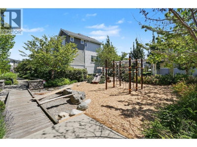 5551 ADMIRAL Way | Delta British Columbia | Slide Image Thirty-one