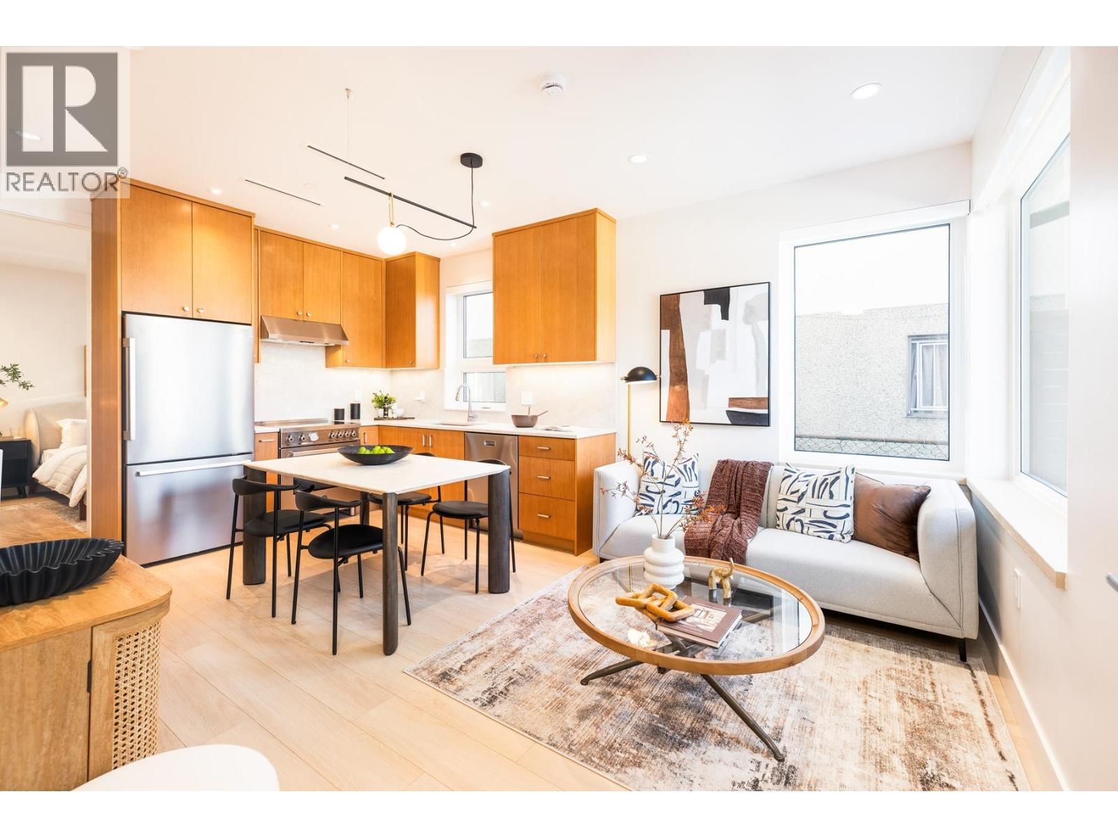 2995 ADANAC Street, Vancouver, British Columbia V5K 2N4