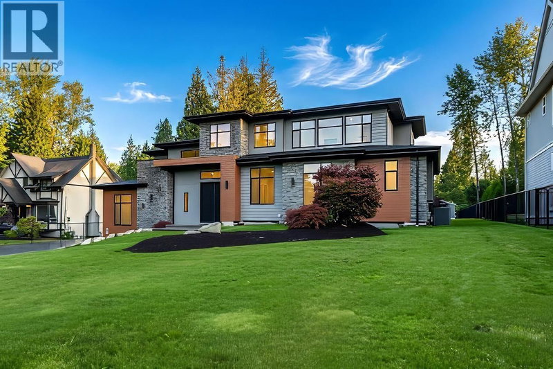 24331 124 Avenue Maple Ridge British Columbia, V4R 1T4 - 6 Bedrooms Home For Sale