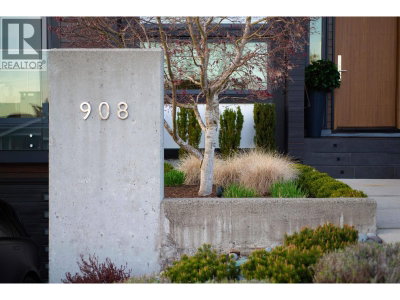 908 BEACONSFIELD Road | North Vancouver British Columbia | Slide Image Three
