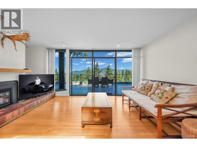 5317 MONTIVERDI Place | West Vancouver British Columbia | Slide Image Twelve