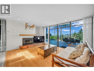 5317 MONTIVERDI Place | West Vancouver British Columbia | Slide Image Thirteen