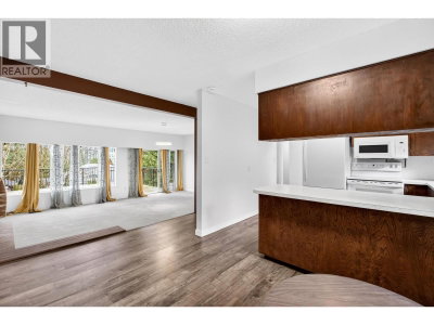 3362 VIEWMOUNT Drive | Port Moody British Columbia | Slide Image Ten