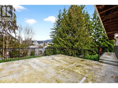 3362 VIEWMOUNT Drive | Port Moody British Columbia | Slide Image Thirteen
