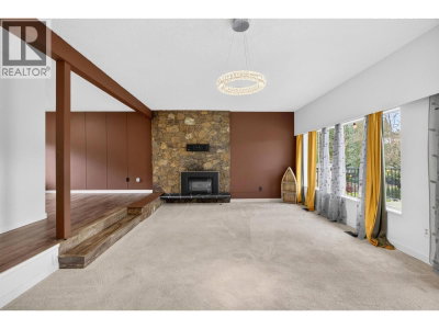 3362 VIEWMOUNT Drive | Port Moody British Columbia | Slide Image Five