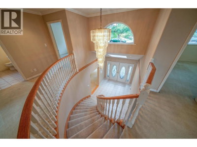 7586 SEQUOIA Road | Burnaby British Columbia | Slide Image Twenty-four