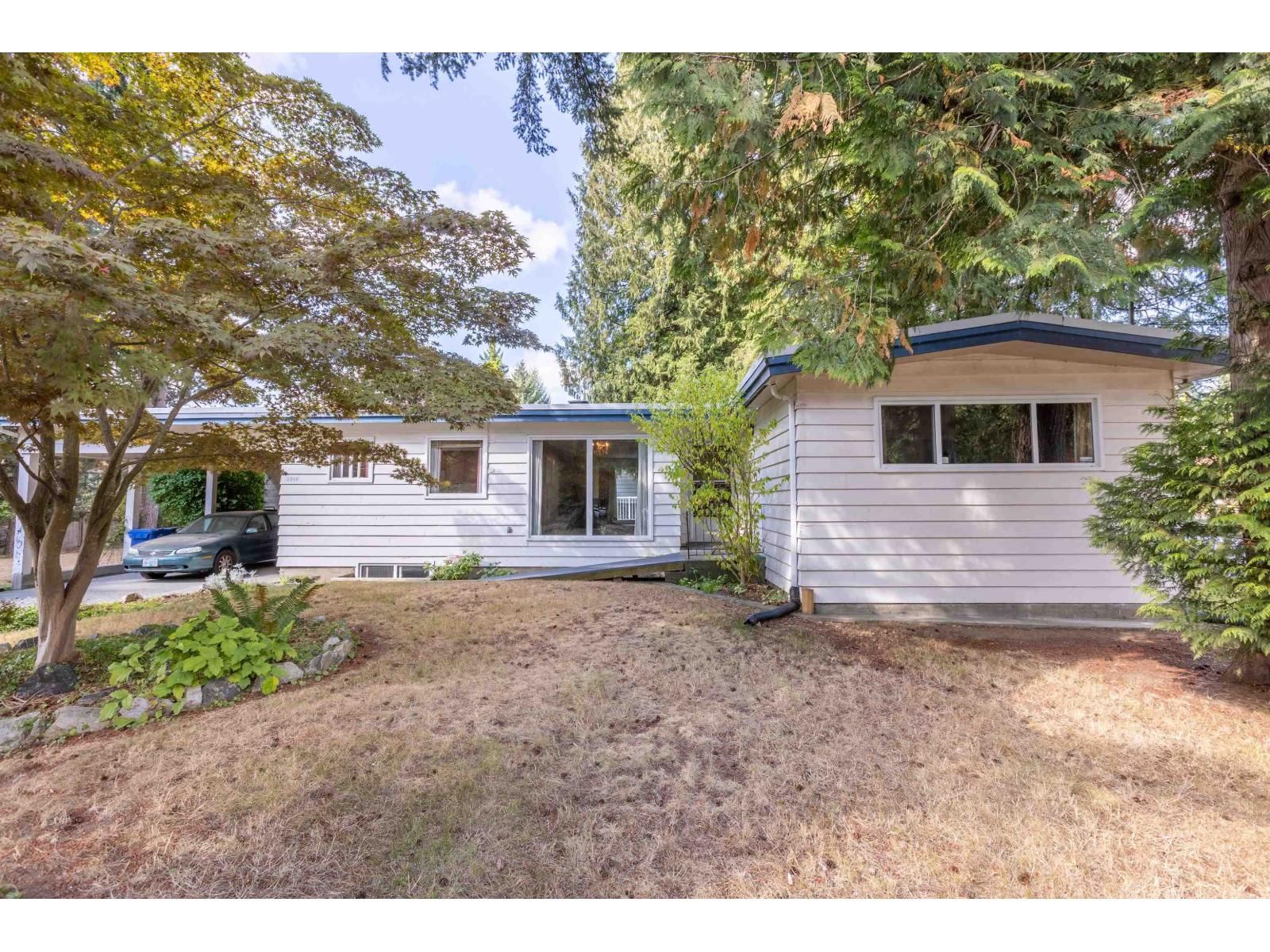 2745 ASH Street, Abbotsford, British Columbia V2S 4E9