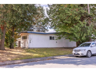 2745 ASH Street | Abbotsford British Columbia | Slide Image Two