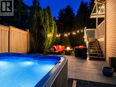 36 MAPLE Court | Port Moody British Columbia | Slide Image Eight
