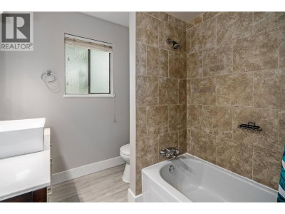 20783 THORNE Avenue | Maple Ridge British Columbia | Slide Image Seventeen