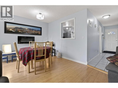 589 CARLSEN Place | Port Moody British Columbia | Slide Image Eleven