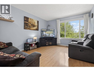 589 CARLSEN Place | Port Moody British Columbia | Slide Image Eight