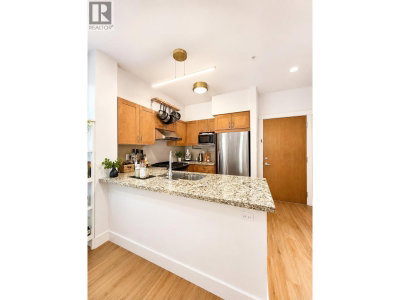 1111 27TH Street | North Vancouver British Columbia | Slide Image Six