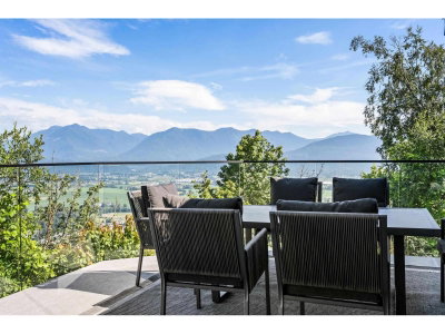 43619 BRACKEN Drive | Chilliwack British Columbia | Slide Image Thirty