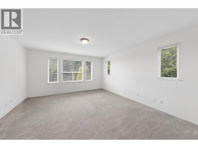 122 CHESTNUT Court | Port Moody British Columbia | Slide Image Eleven