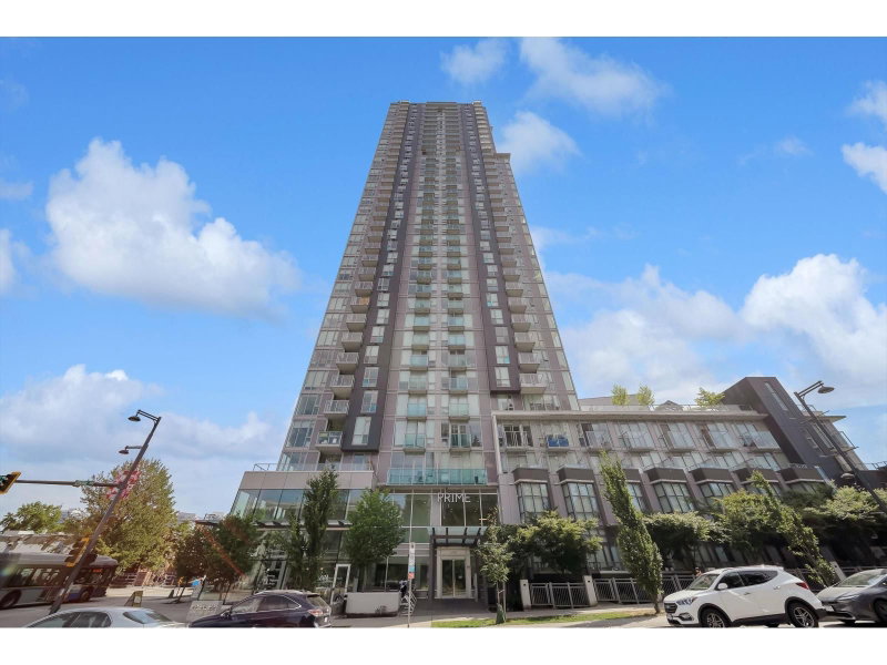 13438 CENTRAL Avenue Surrey British Columbia, V3T 0N2 - 3 Bedrooms Condo For Sale