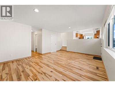 218 MUNDY Street | Coquitlam British Columbia | Slide Image Seventeen