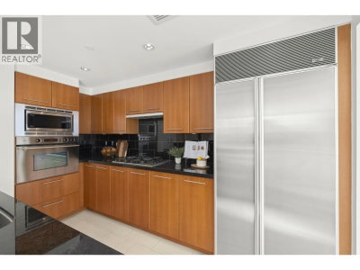 323 JERVIS Street | Vancouver British Columbia | Slide Image Eight