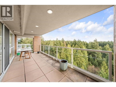 5615 HAMPTON Place | Vancouver British Columbia | Slide Image Twelve