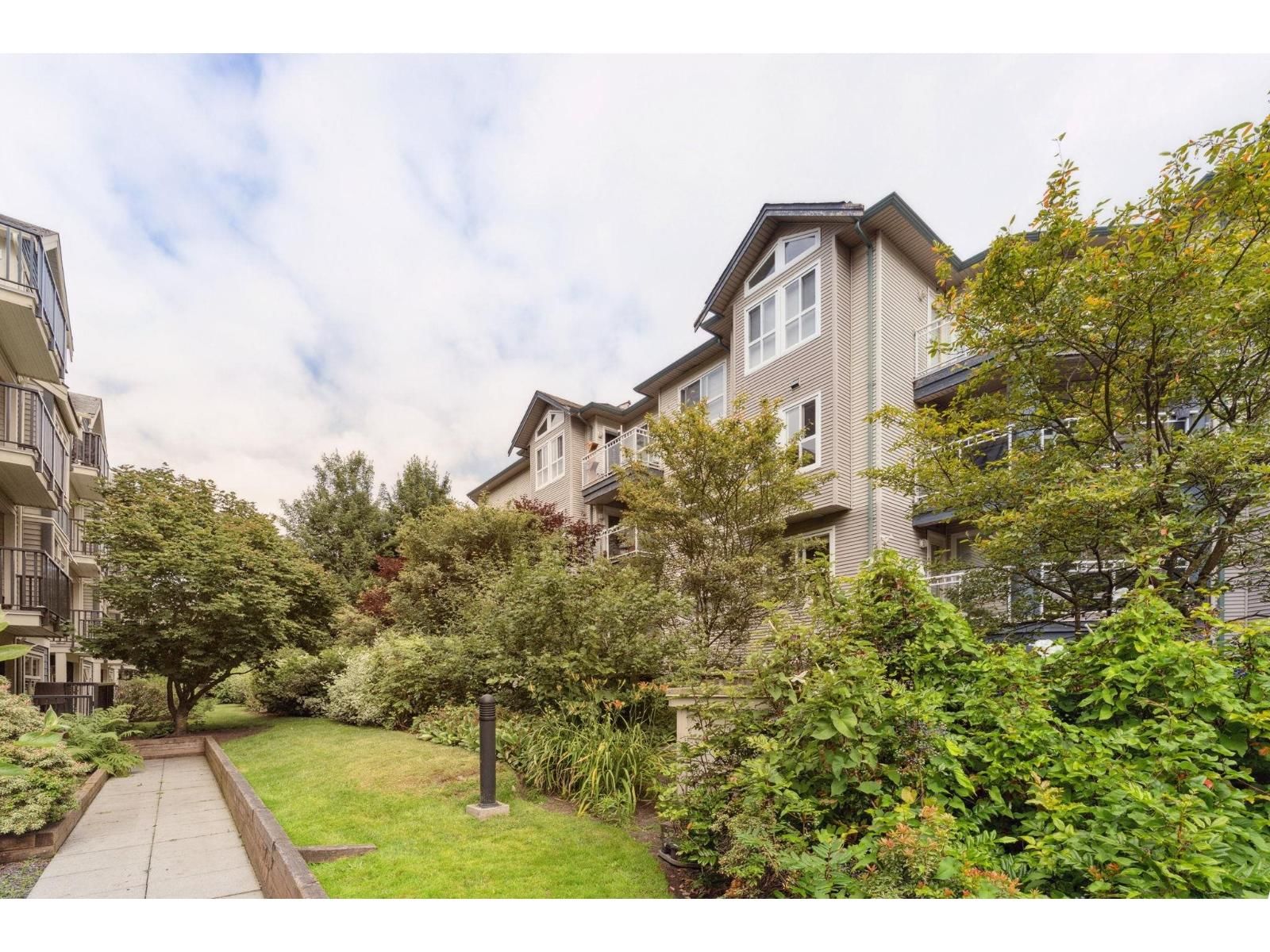 8115 121A Street, Surrey, British Columbia V3W 1J2