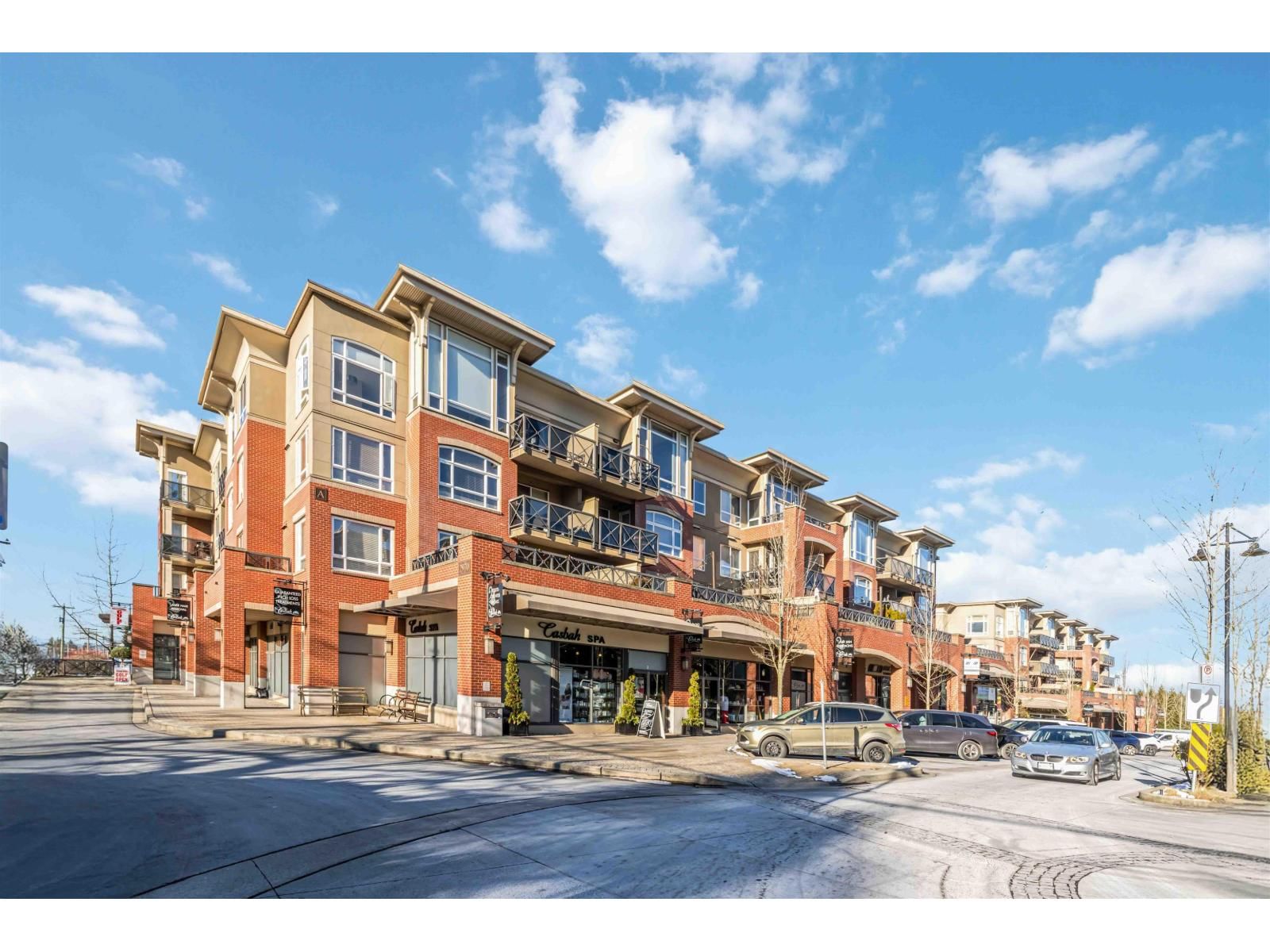 2970 KING GEORGE Boulevard, Surrey, British Columbia V4P 0E6