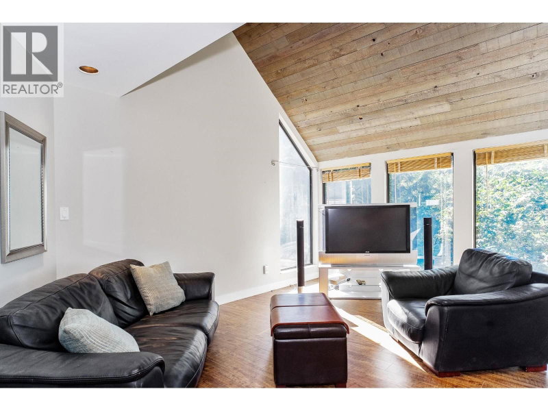 430 BAYVIEW Road West Vancouver British Columbia, V0N 2E0 - 3 Bedrooms Home For Sale