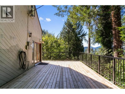 430 BAYVIEW Road | West Vancouver British Columbia | Slide Image Nineteen