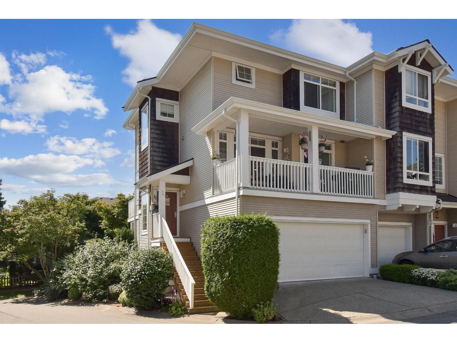 15030 58 Avenue, Surrey, British Columbia V3S 9G3