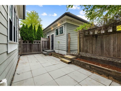 15337 34 Avenue | Surrey British Columbia | Slide Image Four