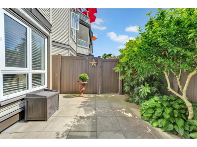 1840 SOUTHMERE Crescent East | Surrey British Columbia | Slide Image Thirty-one