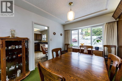 4581 SUNLAND Place | Burnaby British Columbia | Slide Image Eleven