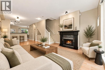 15 FOREST PARK Way | Port Moody British Columbia | Slide Image Four