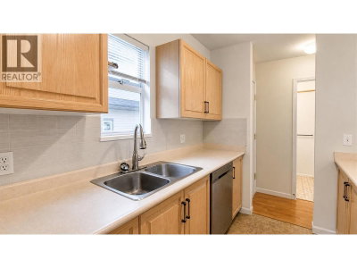 3938 ALBERT Street | Burnaby British Columbia | Slide Image Nine