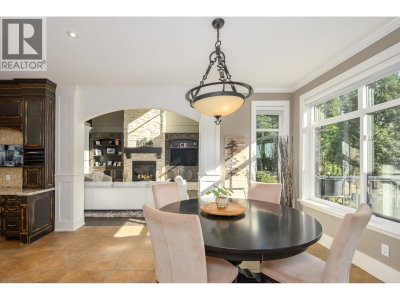 1062 MAGNOLIA Way | Anmore British Columbia | Slide Image Thirteen