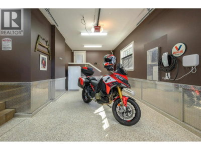 1062 MAGNOLIA Way | Anmore British Columbia | Slide Image Thirty-one