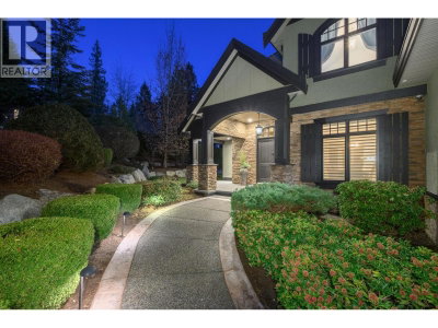 1062 MAGNOLIA Way | Anmore British Columbia | Slide Image Four