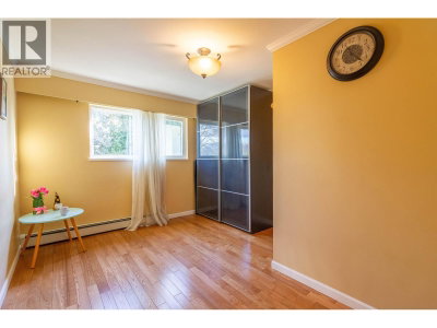 111 FELL Avenue | Burnaby British Columbia | Slide Image Eighteen