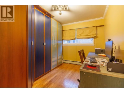 111 FELL Avenue | Burnaby British Columbia | Slide Image Nineteen