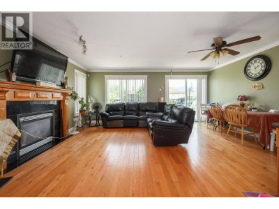 11382 240 Street | Maple Ridge British Columbia | Slide Image Eleven