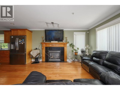 11382 240 Street | Maple Ridge British Columbia | Slide Image Fourteen