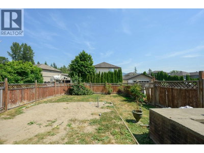 11382 240 Street | Maple Ridge British Columbia | Slide Image Twenty-five