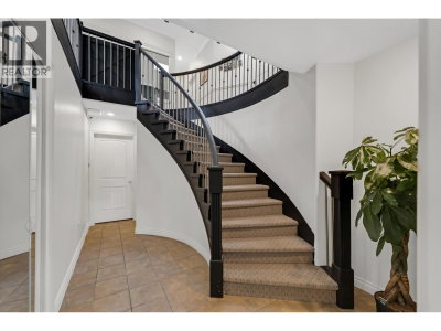 38030 SEVENTH Avenue | Squamish British Columbia | Slide Image Twenty-one