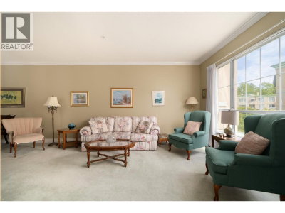2985 PRINCESS Crescent | Coquitlam British Columbia | Slide Image Six
