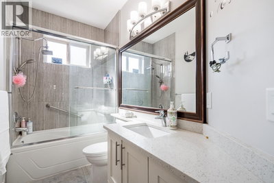 21528 DONOVAN Avenue | Maple Ridge British Columbia | Slide Image Twenty-one