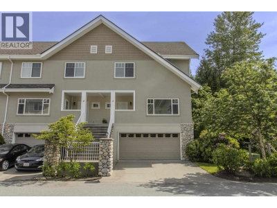 1200 EDGEWATER Drive | Squamish British Columbia | Slide Image Three