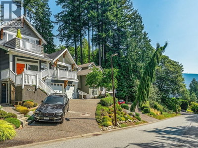 1074 KILMER Road | North Vancouver British Columbia | Slide Image Two