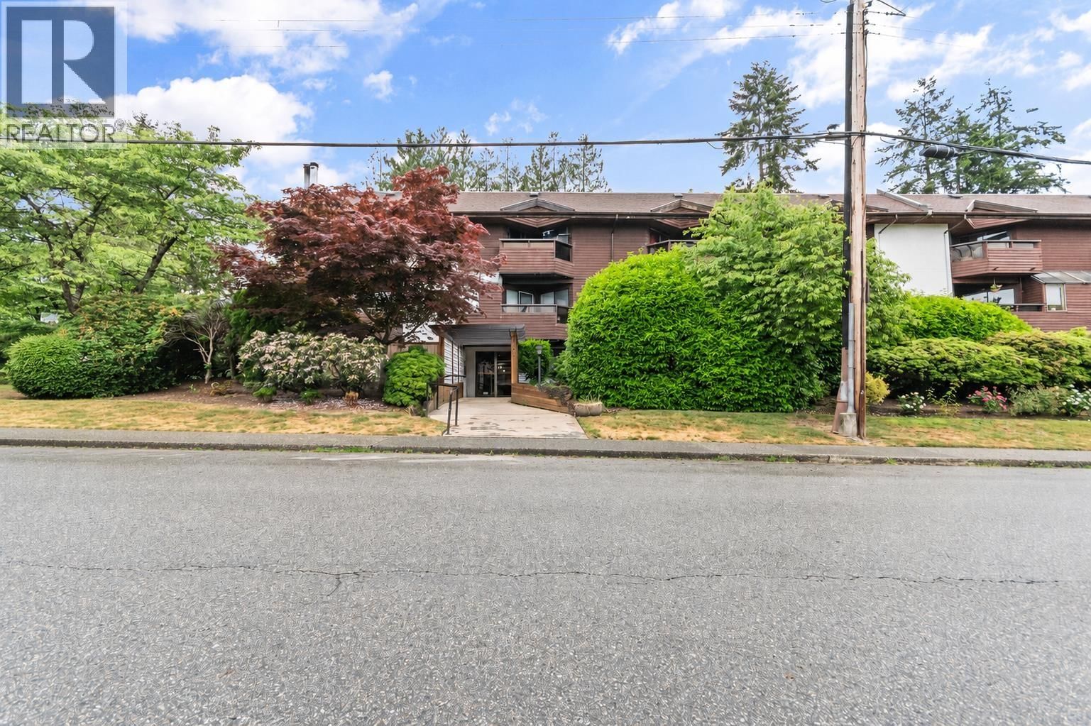 1177 HOWIE Avenue, Coquitlam, British Columbia V3J 1T9