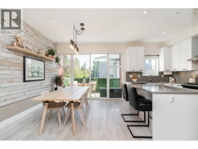 24076 112 Avenue | Maple Ridge British Columbia | Slide Image Two