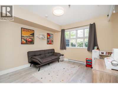24076 112 Avenue | Maple Ridge British Columbia | Slide Image Twenty-five